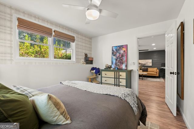 370 Woodcreek Lane, Fayetteville, GA 30215