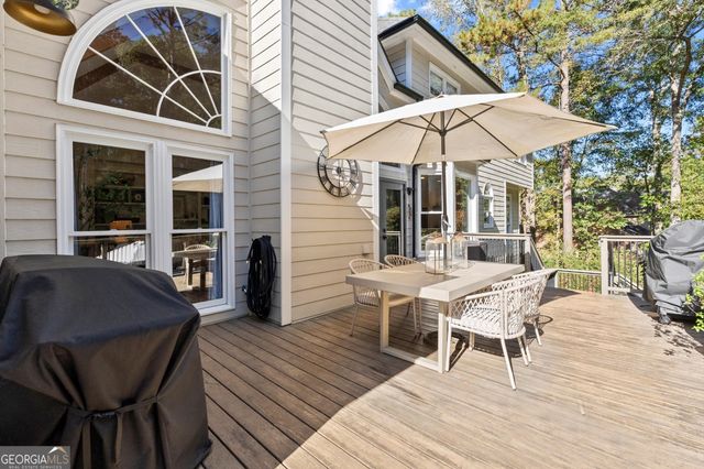 370 Woodcreek Lane, Fayetteville, GA 30215