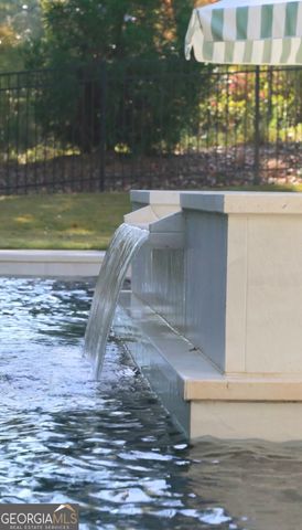 370 Woodcreek Lane, Fayetteville, GA 30215