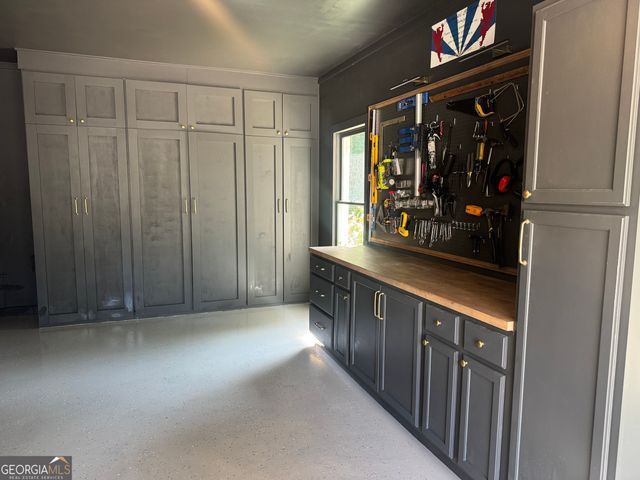 370 Woodcreek Lane, Fayetteville, GA 30215