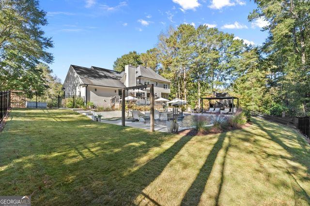 370 Woodcreek Lane, Fayetteville, GA 30215