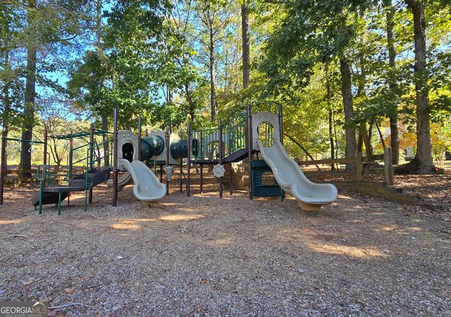 370 Woodcreek Lane, Fayetteville, GA 30215