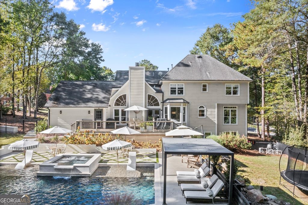 370 Woodcreek Lane, Fayetteville, GA 30215