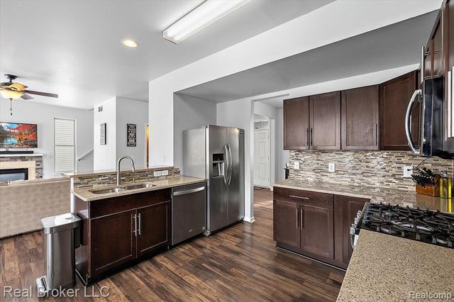 3059 Bridgefield Drive, Ann Arbor, MI 48108