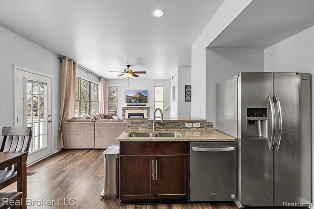 3059 Bridgefield Drive, Ann Arbor, MI 48108