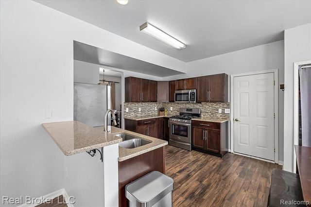 3059 Bridgefield Drive, Ann Arbor, MI 48108