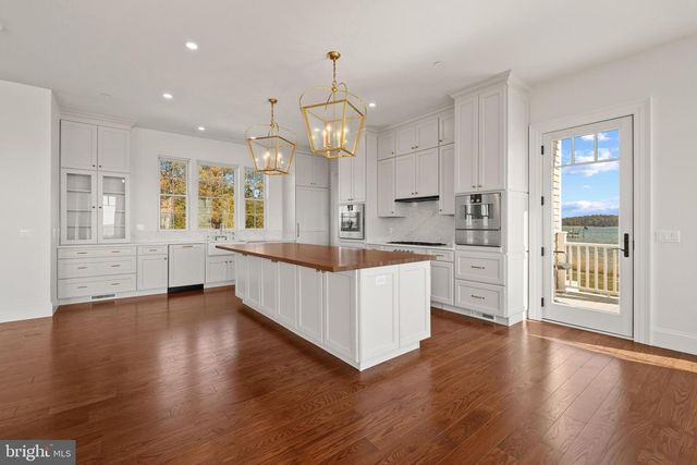 1301 BROADVIEW DR, Cambridge, MD 21613