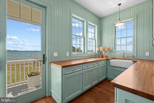 1301 BROADVIEW DR, Cambridge, MD 21613