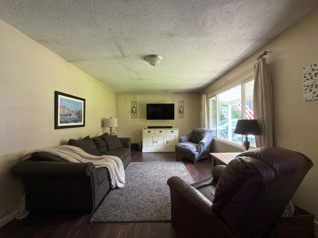 16613 Hemlock Drive, Spring Lake, MI 49456