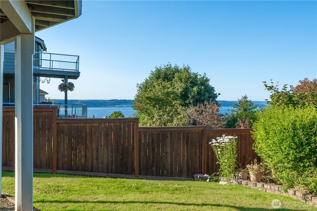 2301 Overview Drive NE, Tacoma, WA 98422