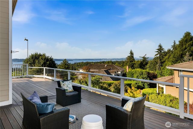 2301 Overview Drive NE, Tacoma, WA 98422
