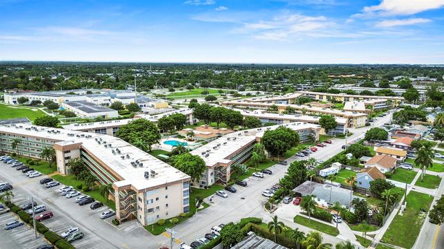 200 Village Green Circle E 202, Palm Springs, FL 33461