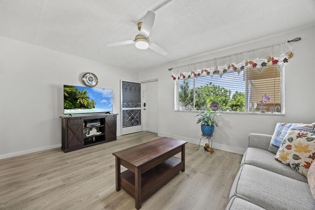 200 Village Green Circle E 202, Palm Springs, FL 33461