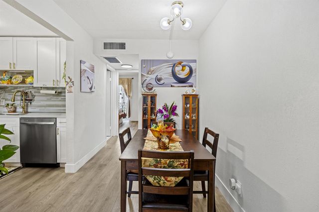 200 Village Green Circle E 202, Palm Springs, FL 33461