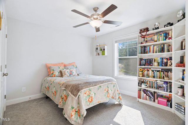 121 Roundrock Lane, Sanford, NC 27330