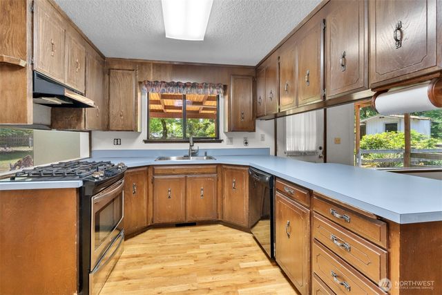 7825 Mullen Road SE, Lacey, WA 98503