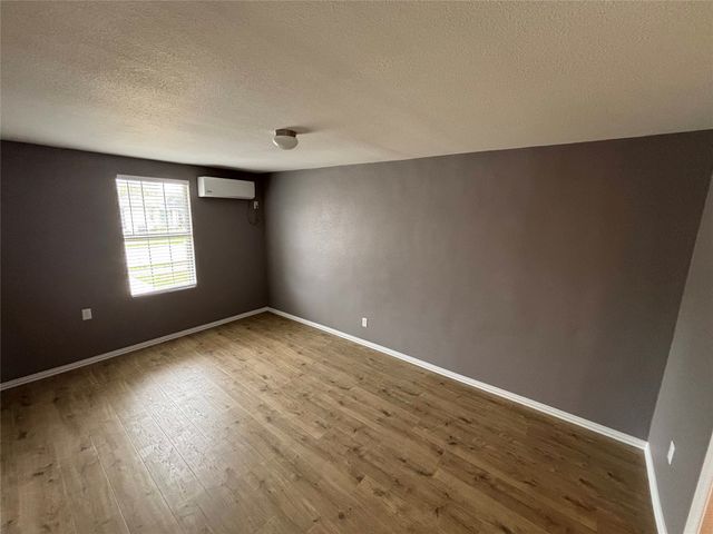 2705 Belzise Terrace, Fort Worth, TX 76104