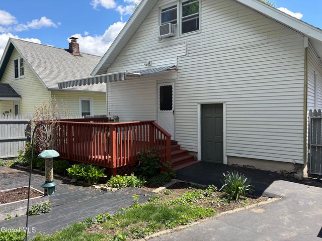 11 Rankin Avenue, Troy, NY 12180