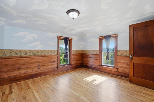 579 38th Street, Allegan, MI 49010