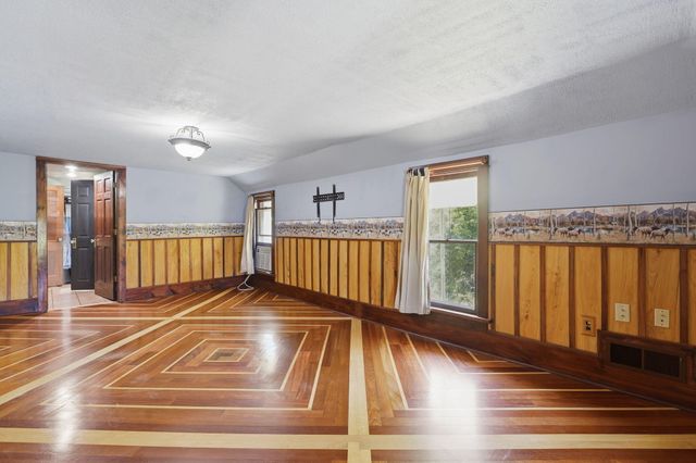 579 38th Street, Allegan, MI 49010