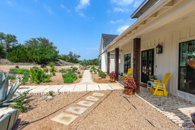 250 Johnson Road, Center Point, TX 78010