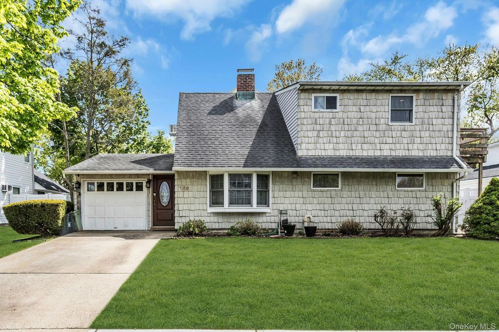 159 Kingfisher Road, Levittown, NY 11756