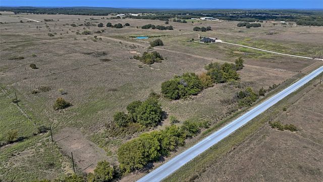 1150 Lone Star Road, Bowie, TX 76230