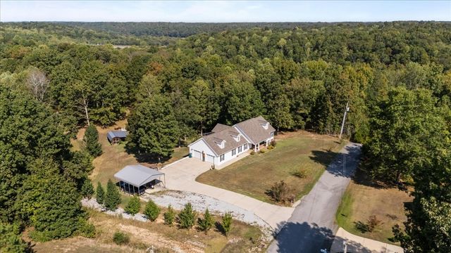 116 Stewart Ln, Waverly, TN 37185