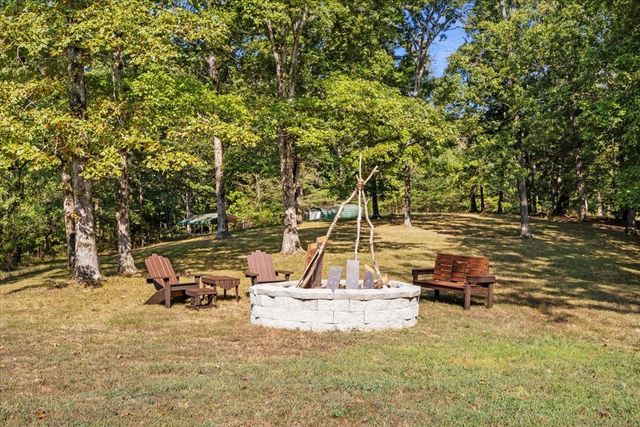 116 Stewart Ln, Waverly, TN 37185