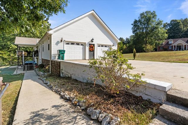 116 Stewart Ln, Waverly, TN 37185