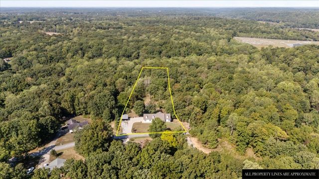 116 Stewart Ln, Waverly, TN 37185