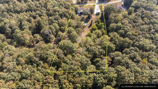 116 Stewart Ln, Waverly, TN 37185