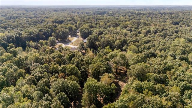 116 Stewart Ln, Waverly, TN 37185