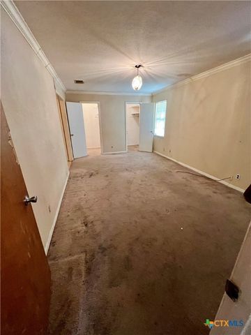 1504 E Central Avenue, Temple, TX 76501