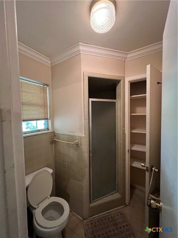 1504 E Central Avenue, Temple, TX 76501