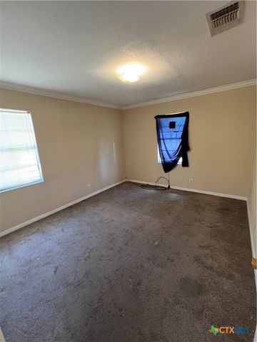 1504 E Central Avenue, Temple, TX 76501