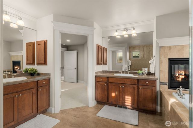 2936 258th Place SE, Sammamish, WA 98075