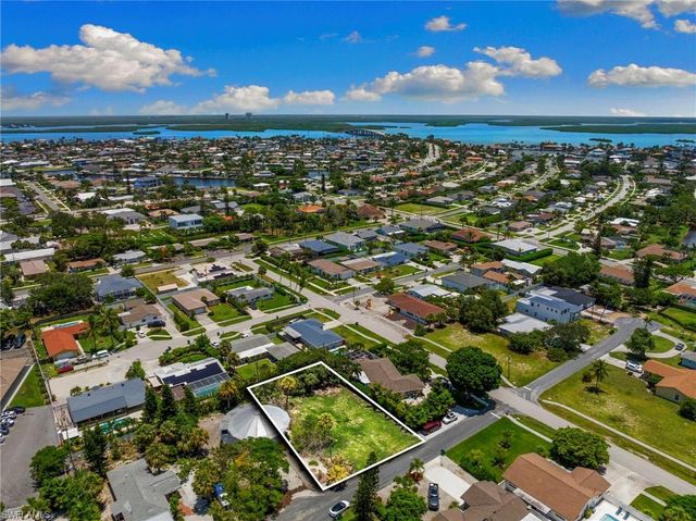 410 Quail DR, Marco Island, FL 34145