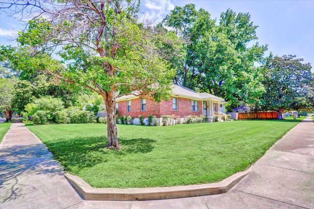 4694 FLAMINGO RD, Memphis, TN 38117