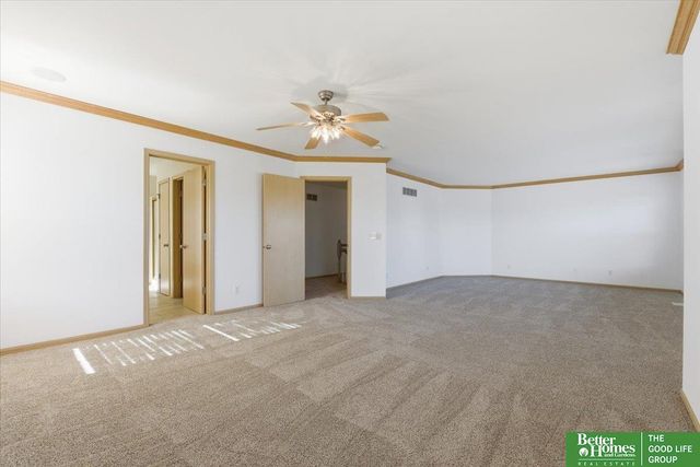 2102 Sunburst Drive, Papillion, NE 68046