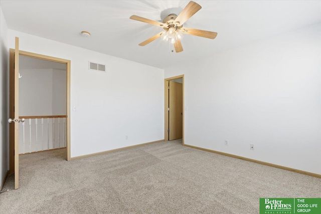 2102 Sunburst Drive, Papillion, NE 68046