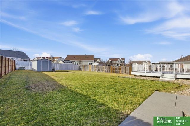 2102 Sunburst Drive, Papillion, NE 68046