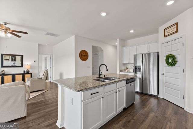 915 Graham Campbell Lane, Statham, GA 30666