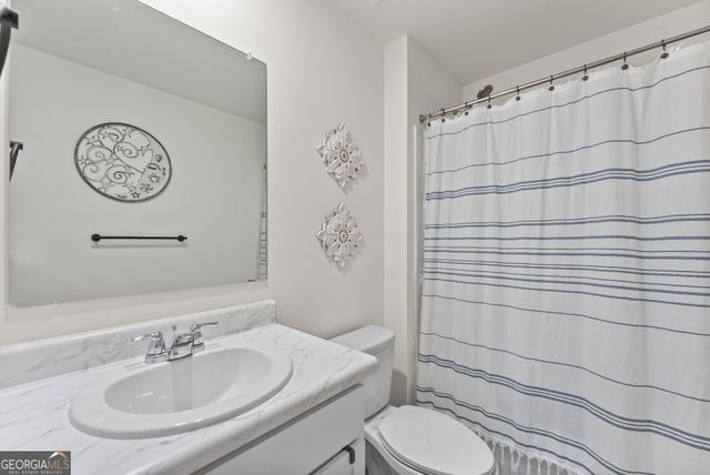 915 Graham Campbell Lane, Statham, GA 30666