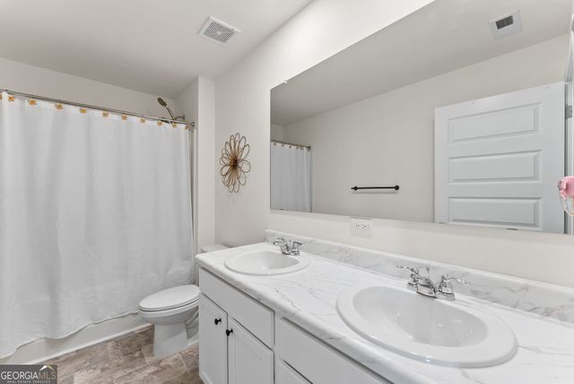 915 Graham Campbell Lane, Statham, GA 30666