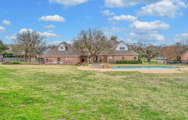 3111 Rockbridge Road, Waco, TX 76657