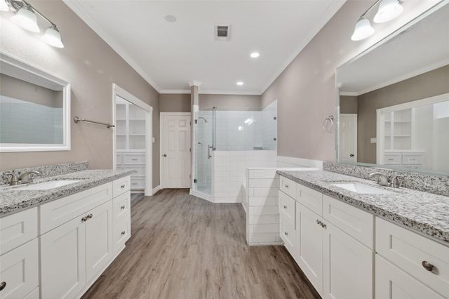 13815 Muirfield Village Drive, Houston, TX 77069