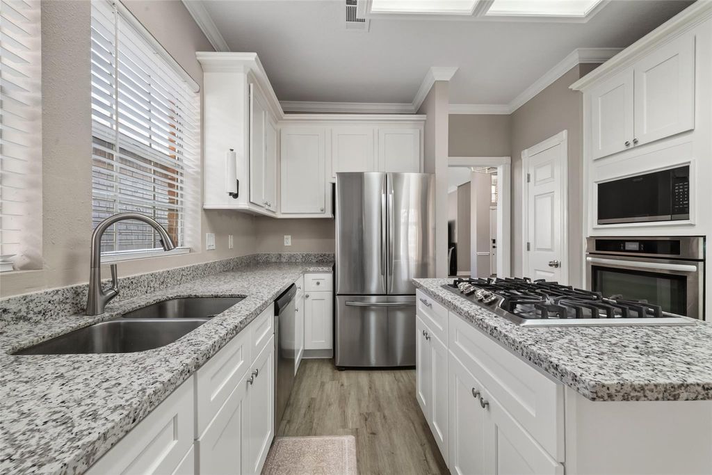 13815 Muirfield Village Drive, Houston, TX 77069