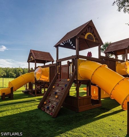 10539 Carolina Willow DR, Fort Myers, FL 33913