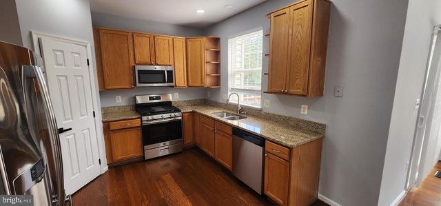 21095 ALBERTA TER, Sterling, VA 20166